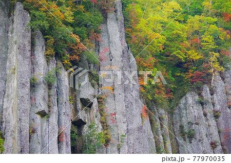 北海道東川町　天人峡　あまつ岩 77970035