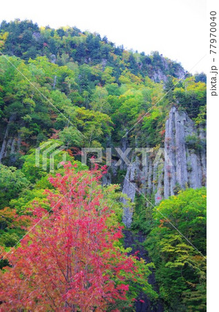 北海道東川町　天人峡　あまつ岩 77970040