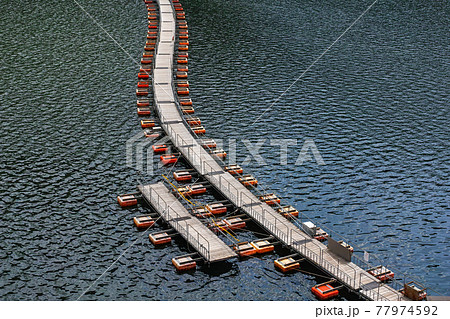 東京都/ 全国でも珍しい浮き橋「麦山の浮き橋・浮橋」(ドラム缶橋) 東京都/ 全国でも珍しい浮き橋「麦山の浮き橋・浮橋」(ドラム缶橋) 77974592