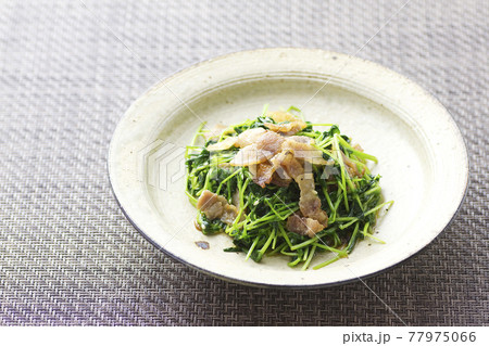 豚ばら肉と豆苗炒め5 77975066