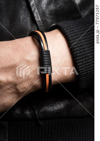 bracelet on the wrist 77975267