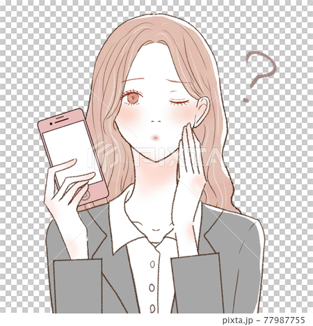 スマホを持つ、疑問を持っているスーツを着た女性 77987755