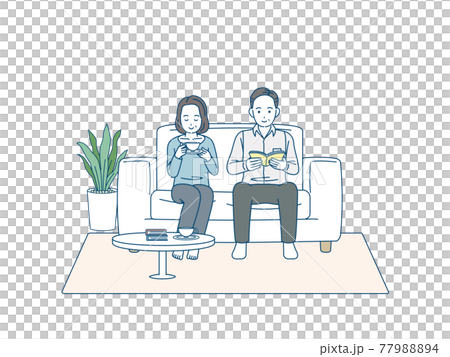 ソファーでリラックスする中高年の夫婦　お茶　読書　ステイホーム　男女　ミドル　イラスト素材 77988894