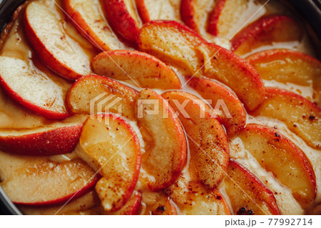 apple tart cake, closeup view 77992714