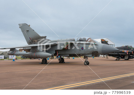 イギリス空軍トーネードGR.4戦闘機 77996539