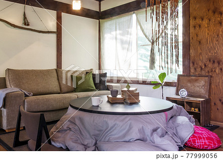 コタツのある部屋 和室 冬イメージ インテリア 日本家屋 イメージ素材の写真素材