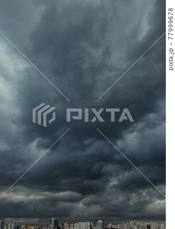 雲 空 都市 77999678