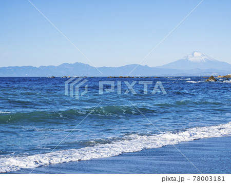 湘南三浦半島の逗子市・葉山市の海 78003181