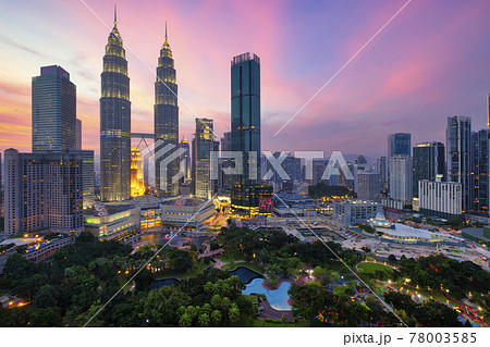 Kuala Lumpur skyline financial downtown district and KLCC park view at sunset 78003585
