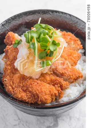 おろしチキンカツ丼 おろしチキンカツ丼 78006498