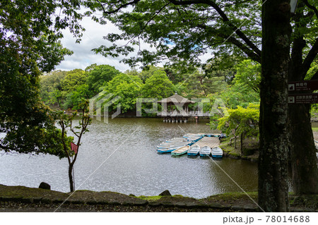 【奈良県】 奈良公園 鷺池 浮御堂 【奈良県】 奈良公園 鷺池 浮御堂 78014688