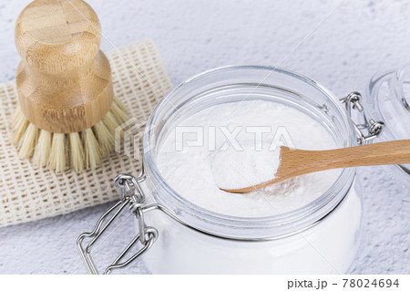 Zero waste cleaning tools, wood brush, natural sponge, baking soda 78024694