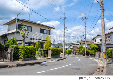 住宅地　一戸建て　ベッドタウン　京都府木津川市 78025115