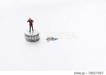 勝ち組と負け組イメージ 78027007