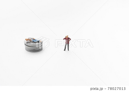 勝ち組と負け組イメージ 78027013