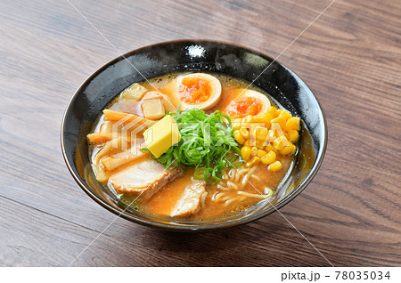 みそラーメン、みそらーめん、味噌らーめん、味噌ラーメン、みそコーンバターラーメン。 78035034