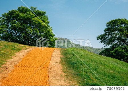 Daeseong-dong Ancient Tombs in Gimhae, Korea 78039301
