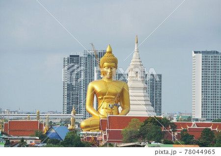 Gread Buddha and White pagoda in Bangkok, Thailand 78044965