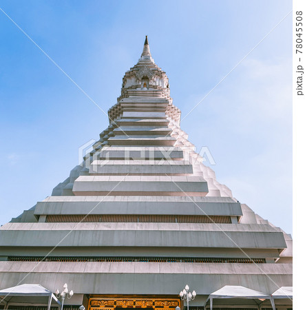 Wat Paknam Bhasicharoen, a temple, pagoda and Buddha statue in Bangkok Thailand 78045508