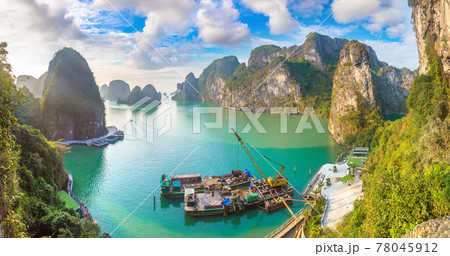 Halon bay, Vietnam 78045912