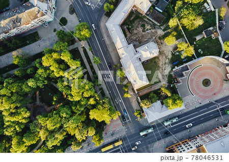 Aerial view of city crossroad with cars 78046531