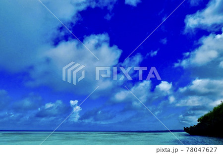 沖縄県宮古島　　　　　　夏の砂山ビーチ 78047627
