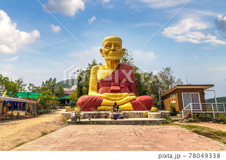 Buddha statue at Koh Lan island, Thailand 78049338
