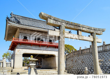 鳥居と龍宮門 78051973