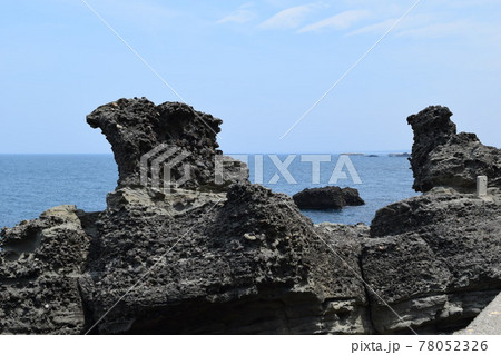 庄内海岸の岩場風景 庄内海岸の岩場風景 78052326