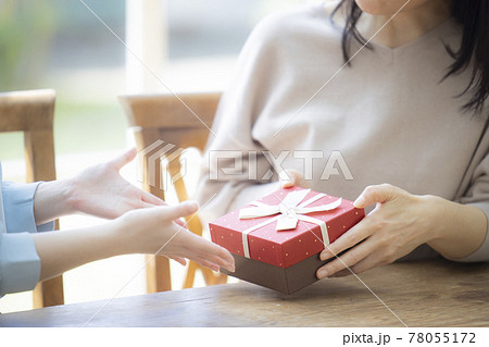 プレゼント プレゼント 78055172