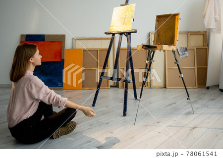 art therapy painter lifestyle meditating in studio art therapy painter lifestyle meditating in studio 78061541