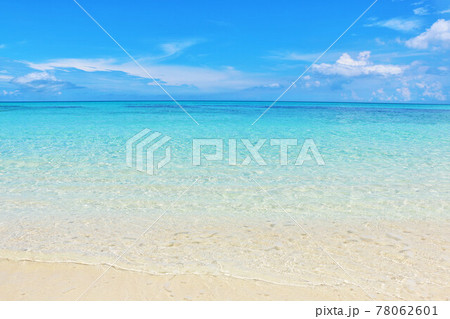 沖縄 夏の青空と海の風景 沖縄 夏の青空と海の風景 78062601