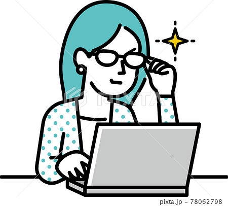 ノートパソコンを操作する女性 ノートパソコンを操作する女性 78062798