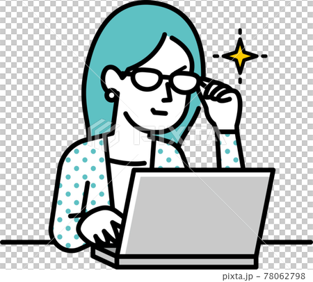ノートパソコンを操作する女性 ノートパソコンを操作する女性 78062798