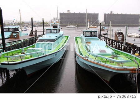 平潟湾の釣り船 78063715