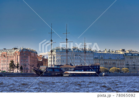 Vintage sailing ship on the Neva River in St. Petersburg Vintage sailing ship on the Neva River in St. Petersburg 78065092