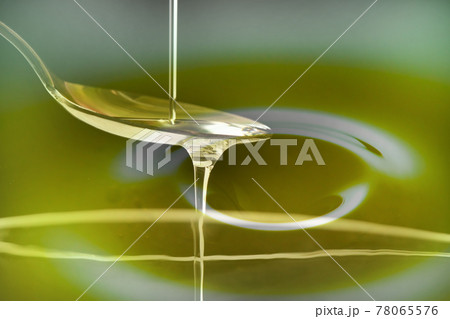 亜麻仁油 78065576