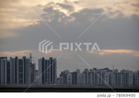 海 日没 夕焼け 78069400