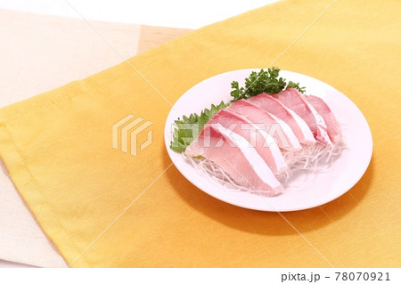 ブリの刺身 魚の切り身 食べ物 ブリの刺身 魚の切り身 食べ物 78070921
