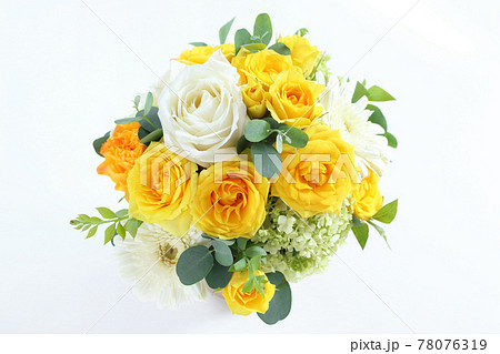 黄色系バラのアレンジ 黄色系バラのアレンジ 78076319