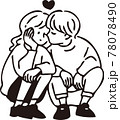 頬にキスをする男女カップル 78078490