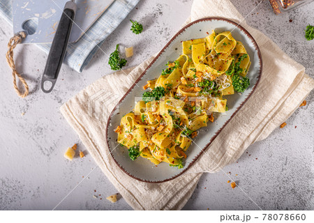 Garlic pasta with chilli flakes Garlic pasta with chilli flakes 78078660