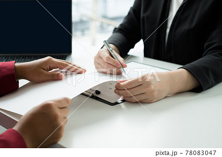 Business people hold a resume and talk to job applicants for job interviews about careers and Their personal history in the company. Recruitment concepts Business people hold a resume and talk to job applicants for job interviews about careers and Their personal history in the company. Recruitment concepts 78083047