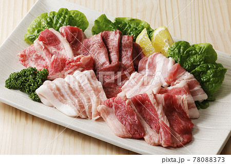 牛肉と豚肉の焼肉盛り合わせ 78088373