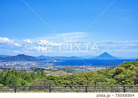 【耳取峠展望所より開聞岳】 鹿児島県南さつま市坊津町坊 【耳取峠展望所より開聞岳】 鹿児島県南さつま市坊津町坊 78088904