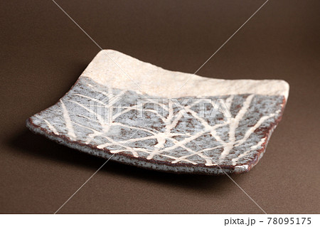 和風の角皿 和風の角皿 78095175