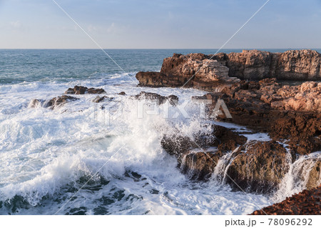 Coastal landscape with big waves Coastal landscape with big waves 78096292