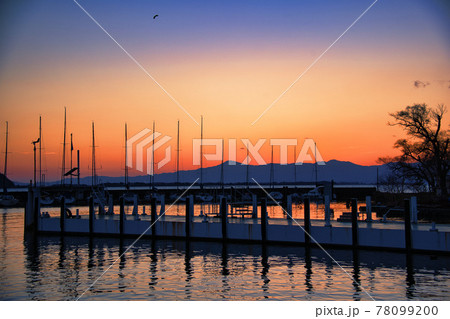 近江八幡長命寺港の夕焼け 78099200