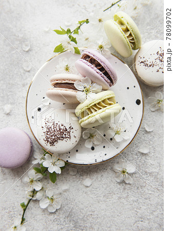 French sweet macaroons French sweet macaroons 78099702