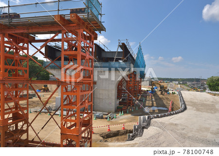 自動車専用道路の工事風景　東播磨南北道路 78100748